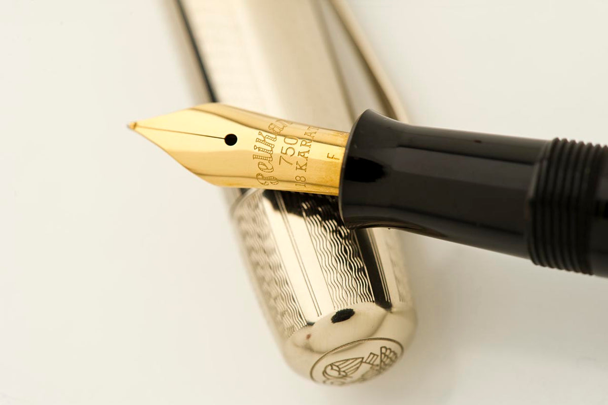 Pelikan 1931 white gold Original of their Time fountain pen – Pen